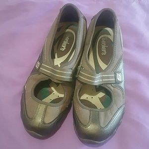 Skechers shoes